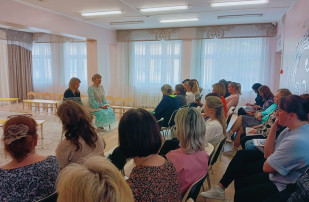 Педагогический совет №5 «Формирование предпосылок инженерного мышления у детей дошкольного возраста посредством конструктивной деятельности» Педагогический совет №5 «Формирование предпосылок инженерного мышления у детей дошкольного возраста посредством конструктивной деятельности».