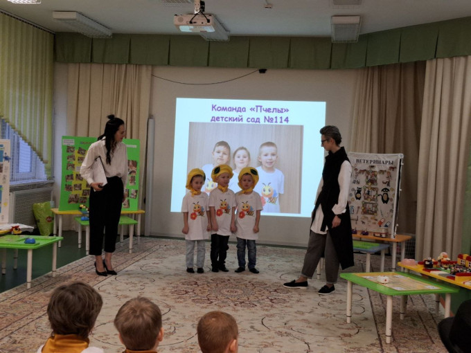 Алгоритмический конкурс для дошкольников "Дракончик" Алгоритмический конкурс для дошкольников "Дракончик".